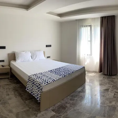 מלון Life Homes