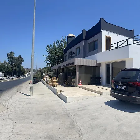 Life Homes מלון *