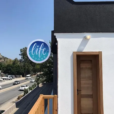 Life Homes *